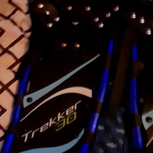 BRAND NEW CHINOOK TREKKER 30